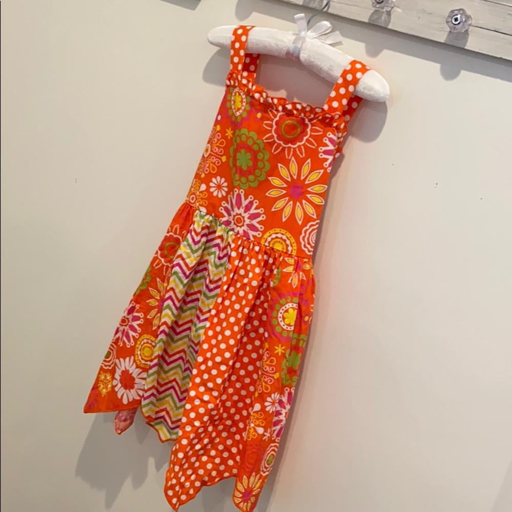 SOLD❗️•ᴛᴏғғᴇᴇ ᴀᴘᴘʟᴇ• Hankerchief Hem Dress - Picture 2 of 6